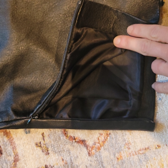 Vintage Leather Highrise Cropped Pants - Picture 2 of 14